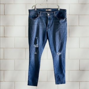 Levi’s 711 Skinny Jean